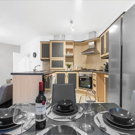 Birmingham, Modern 2 Bedroom, Free Parking Spaces, Free Wi-Fi And Netflix Exteriör bild