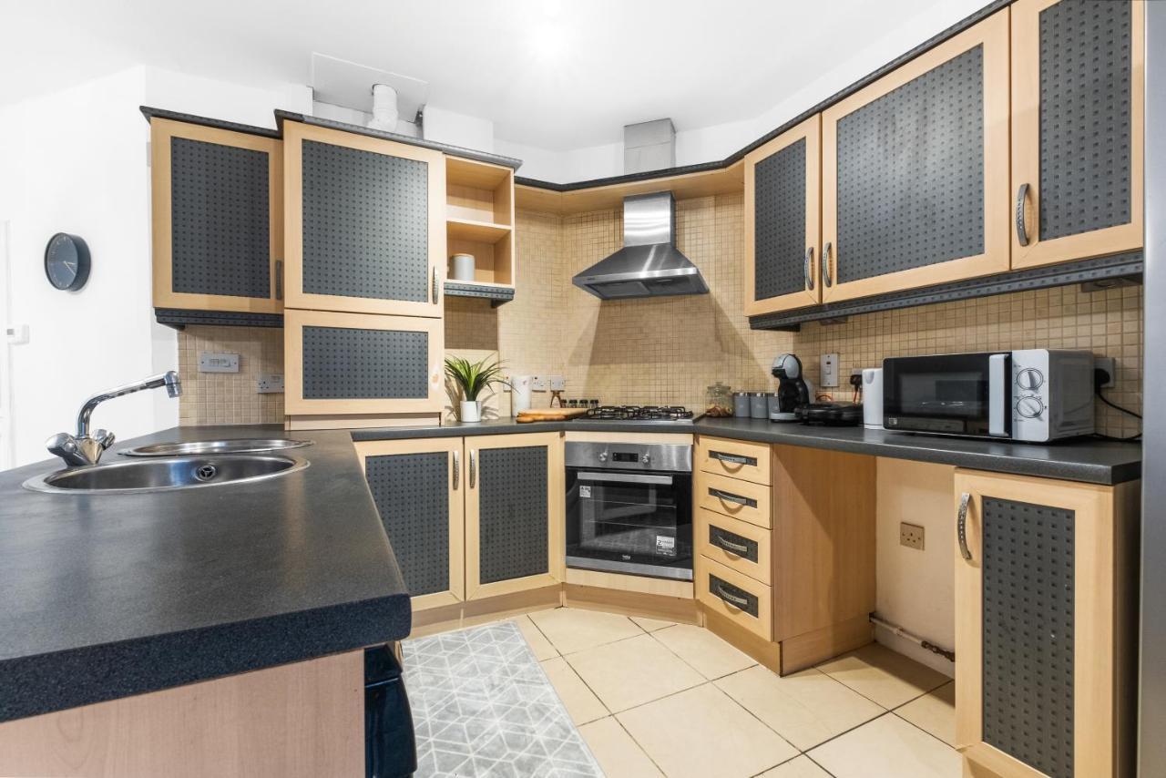 Birmingham, Modern 2 Bedroom, Free Parking Spaces, Free Wi-Fi And Netflix Exteriör bild